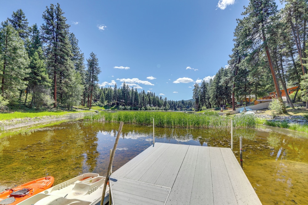 Walk to Happy's Inn & Lake Access: Libby Apartment