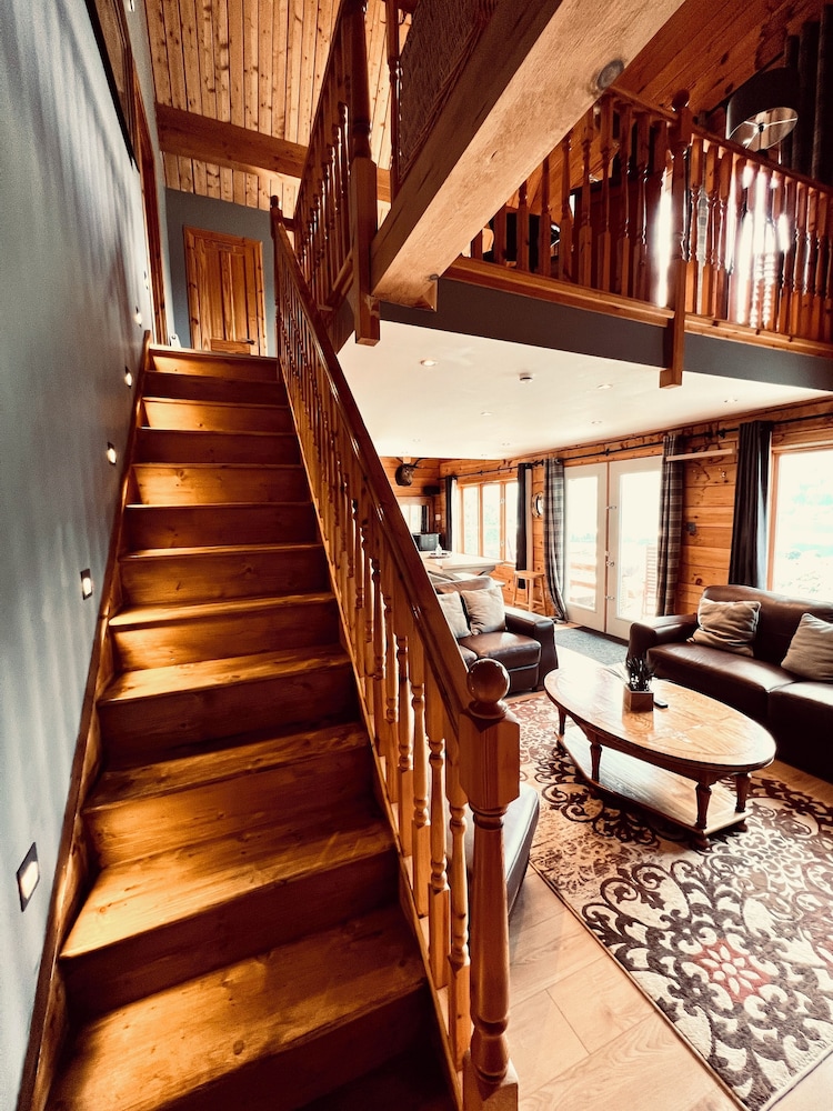 Lodges On Loch Ness view 4