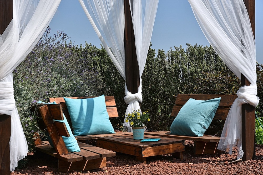 Mul Kineret Suites
