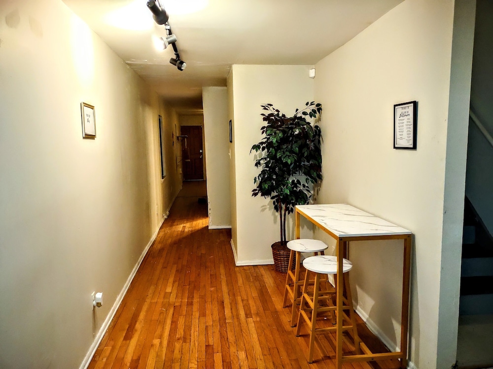 HarlemHouse - Property Image 15