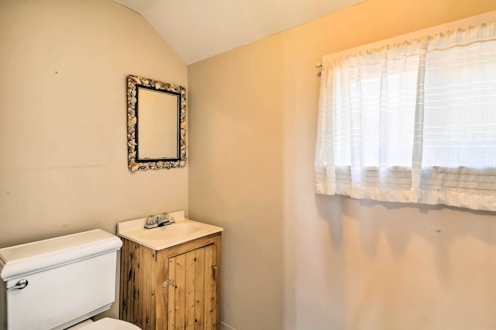 Milford Vacations - Beachfront Connecticut Retreat w/ Views! - Property Image 19