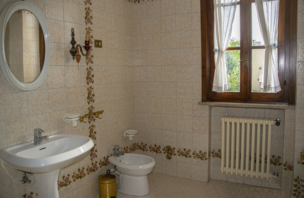 Photo 32
