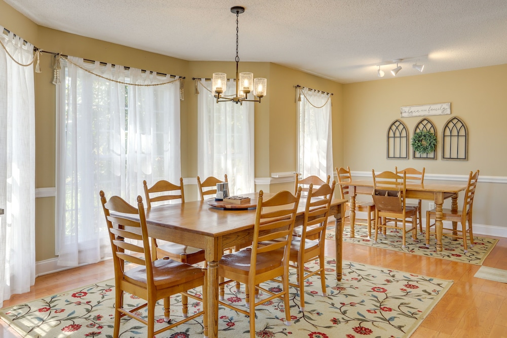 Milledgeville Vacations - Pet-friendly Milledgeville Home on Lake Sinclair! - Property Image 9