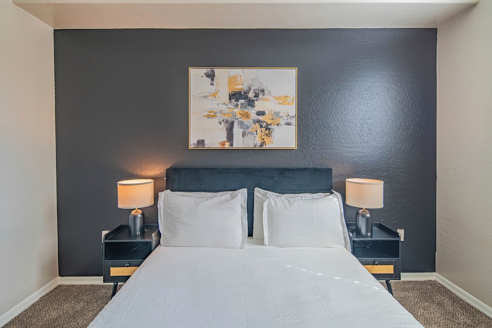 ROVE LIVING/KL - The Fredrick Tempe