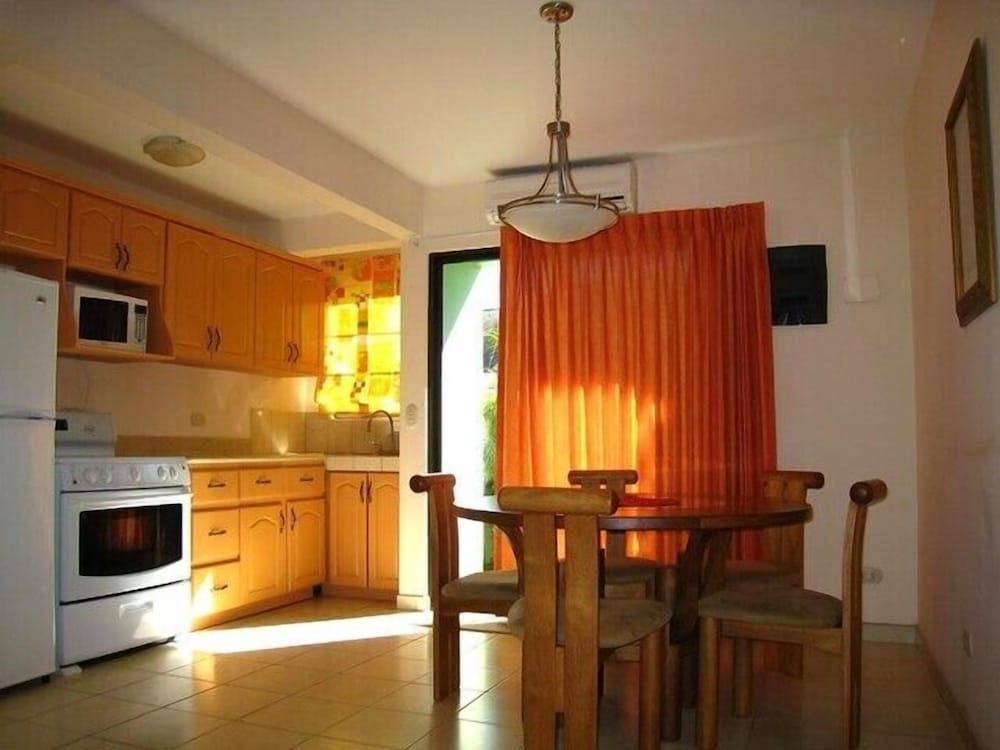 Villa Riviera