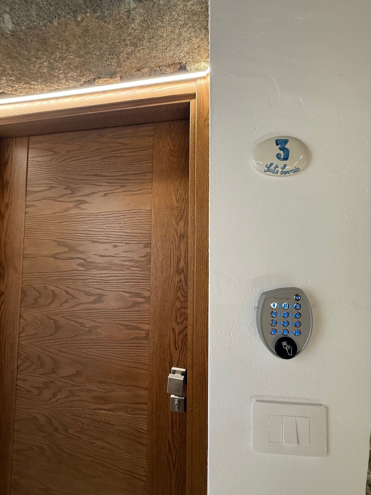 EXORIA Luxury Rooms & Spa