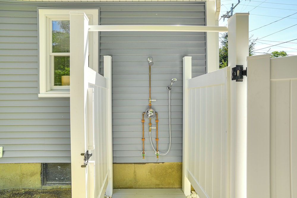Private Beach & Fire Pit: Cape Cod Retreat!