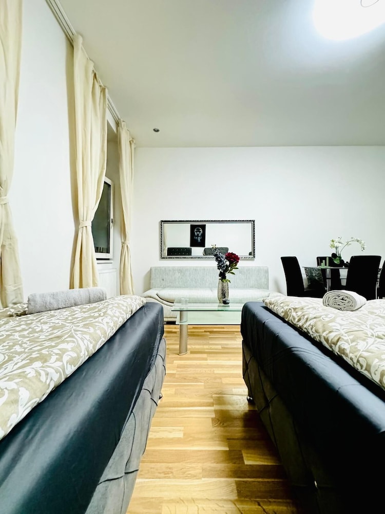 Stylish Studio Stay Near Augarten