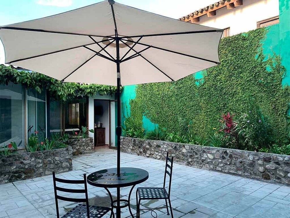Casita Escondida