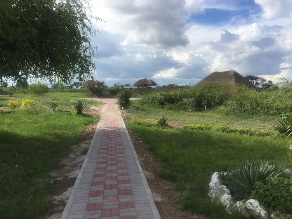 Rakops River Lodge