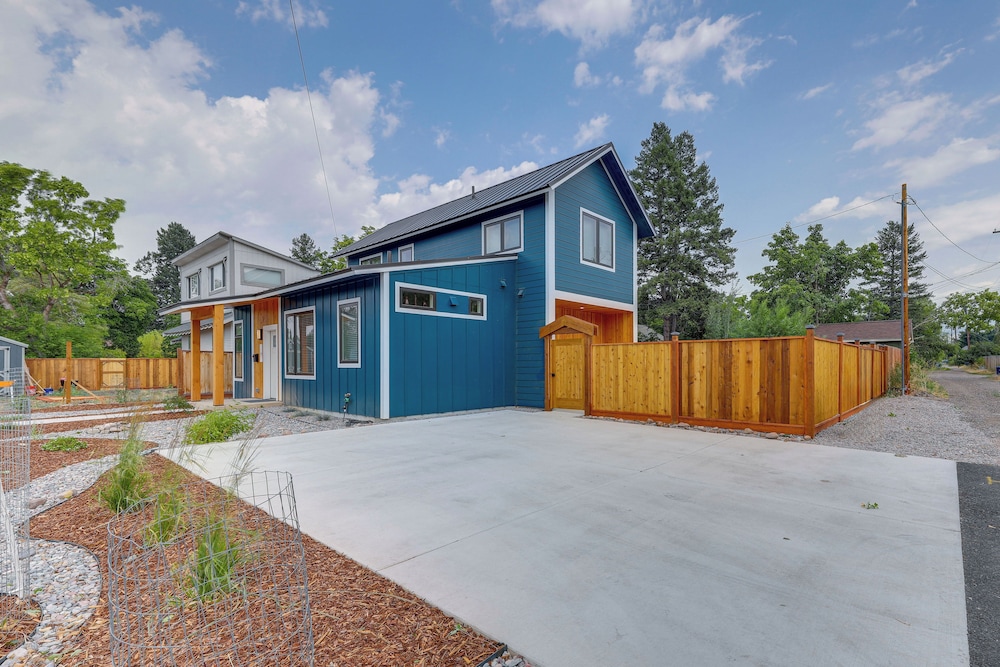 Awesome Missoula Home w/ Patio < 2 Mi to Downtown! view 4