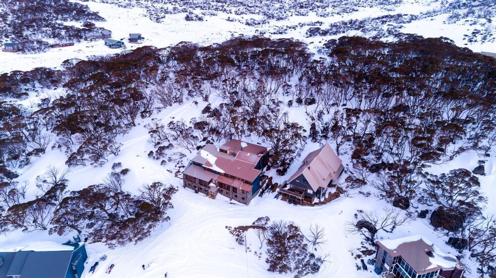 Boonoona Ski Lodge