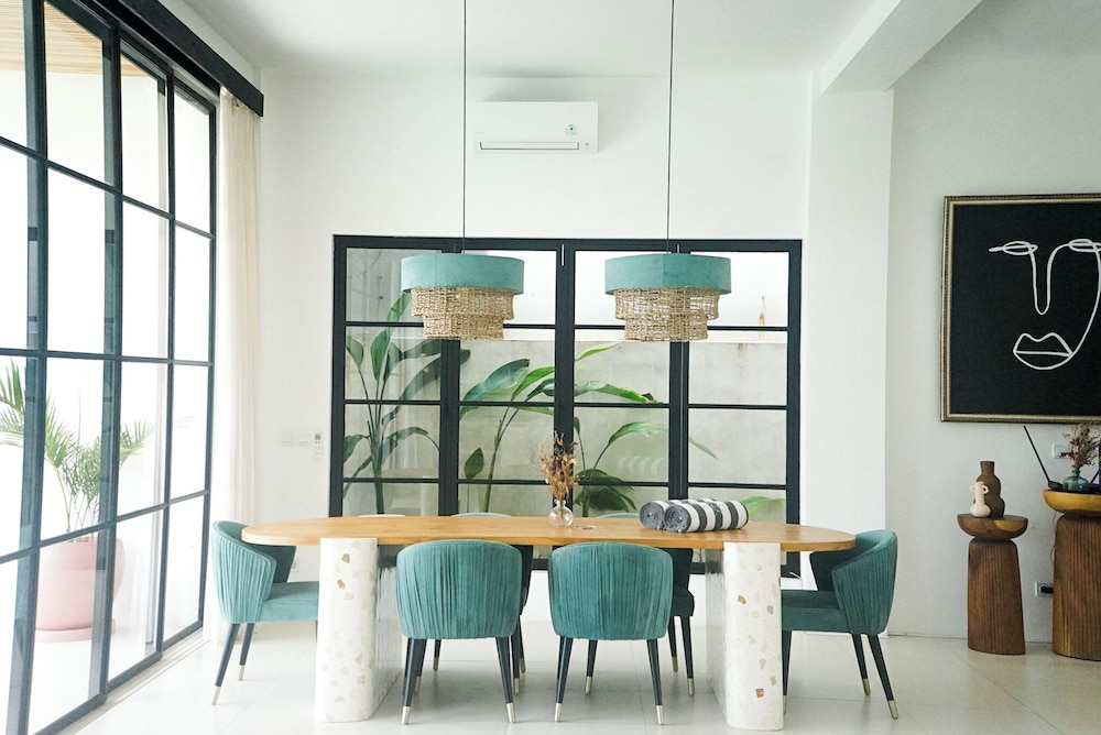 Arrova Bali by Blacksand