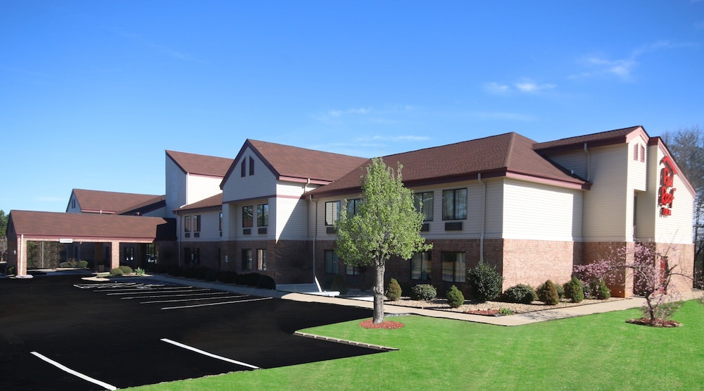 Red Roof Inn Gaffney view 3