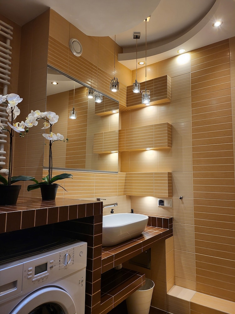 Amber Hostel