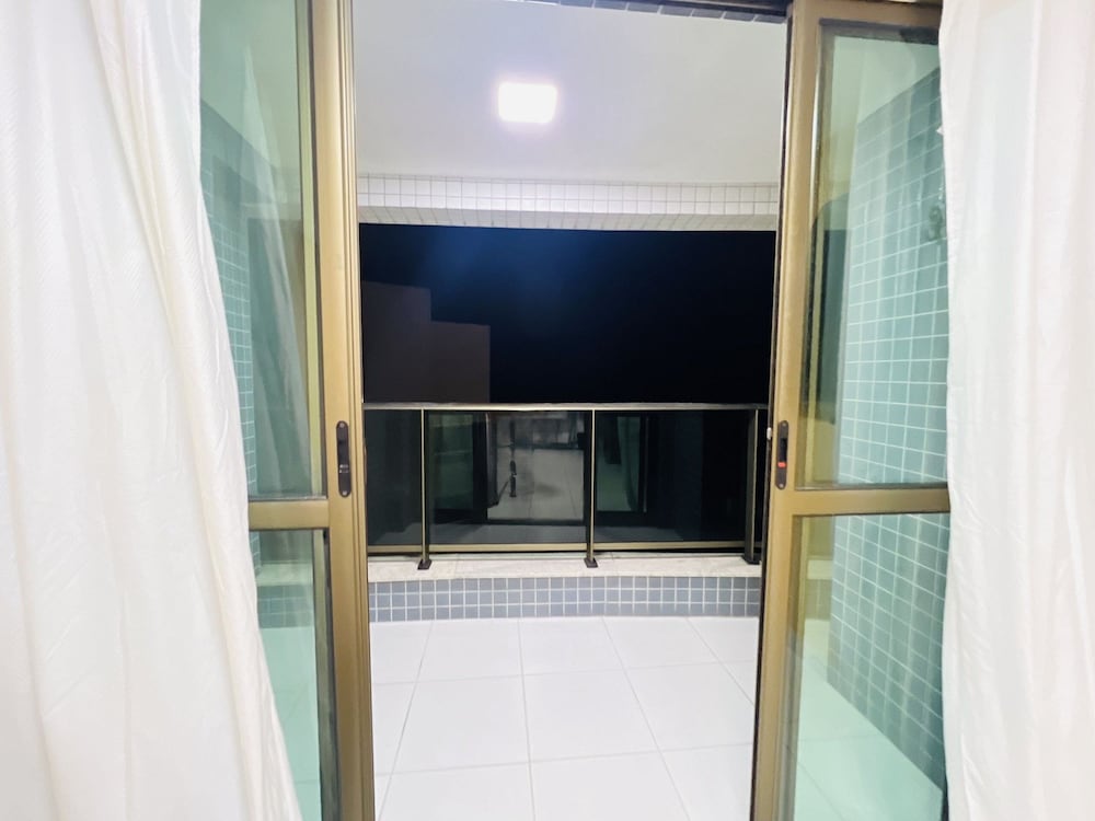 Apto w/ Balcony Beachfront in Boa Viagem Cpf0902