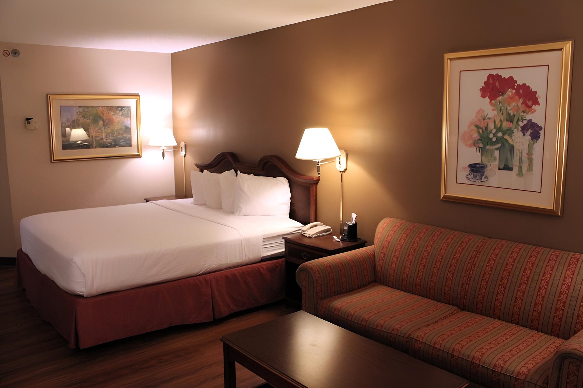 Cape Girardeau Vacations - Auburn Place Hotel And Suites - Property Image 9