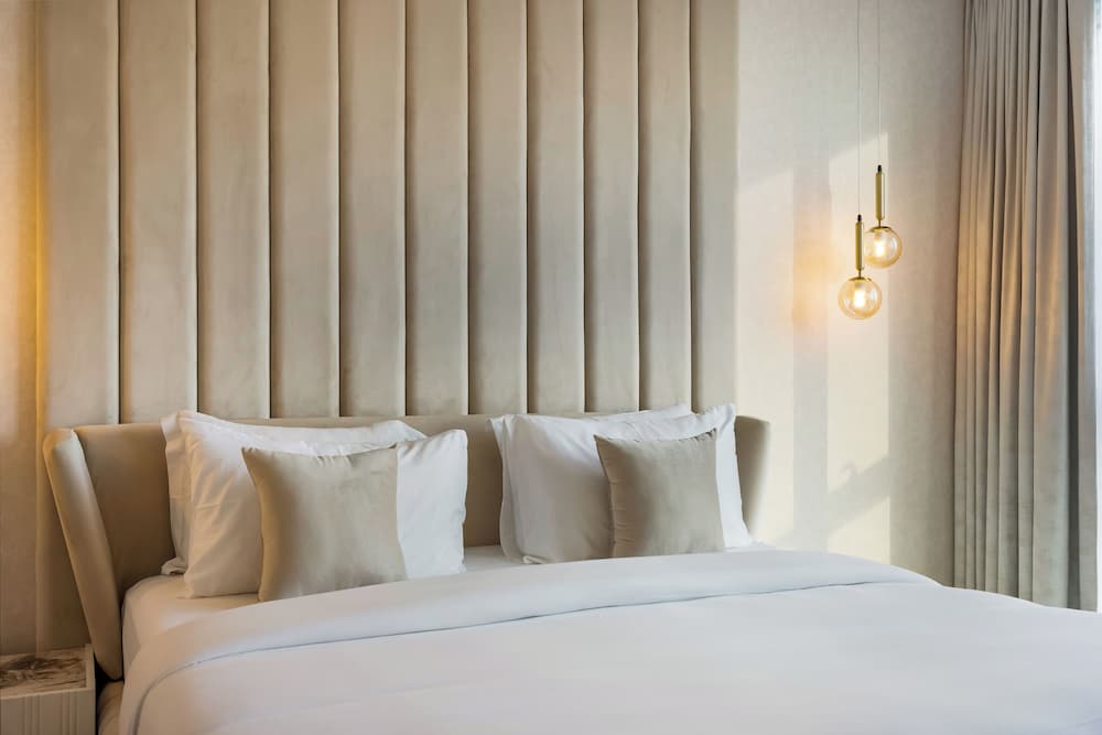 Durrani Homes - Lumina Grand 3BR with Burj khalifa and Fountain Views