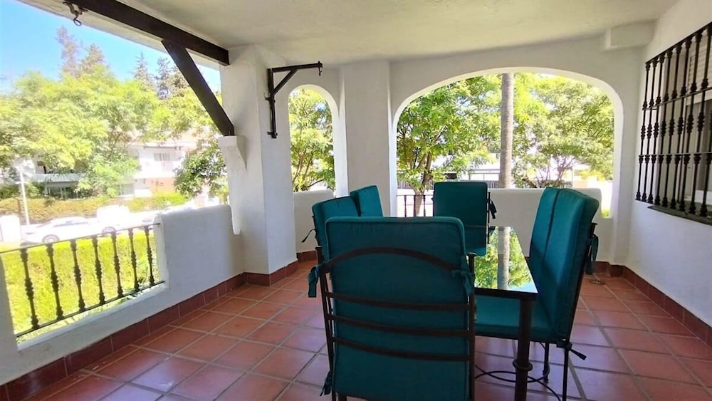 Standard 2 Bedroom Apartment F-3