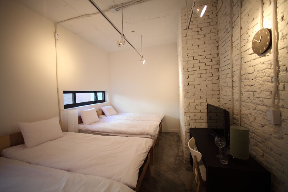 House740