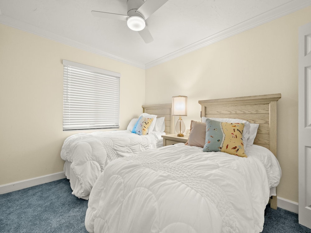 Seaside 1 by Distinctive Beach Rentals