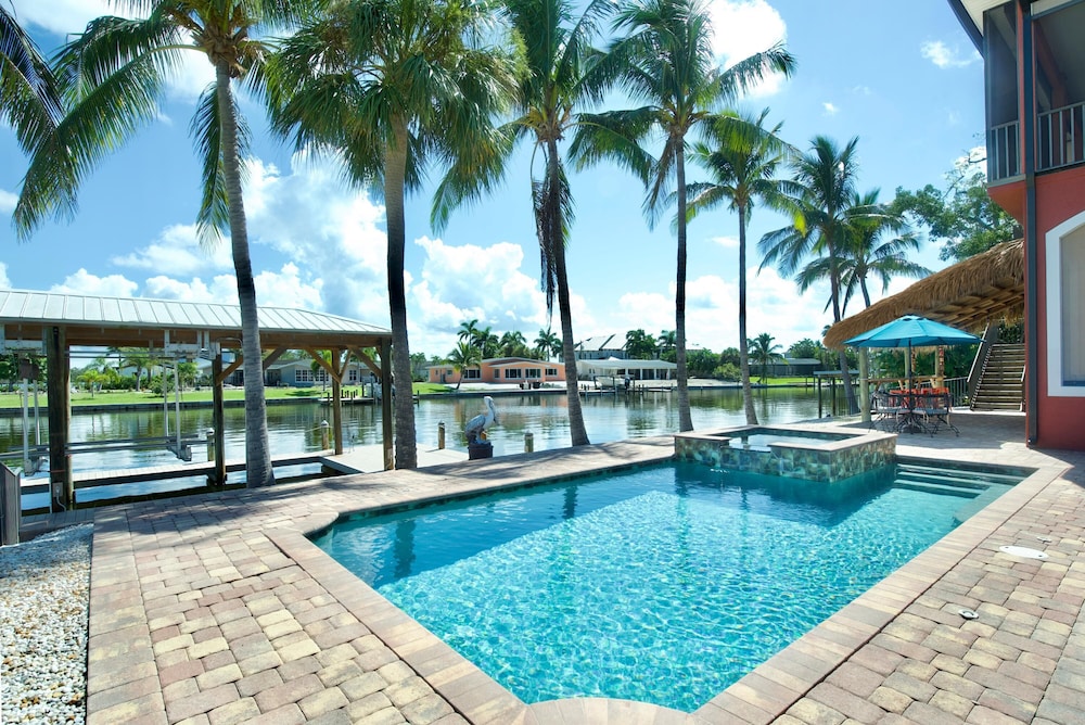 Palm Royale