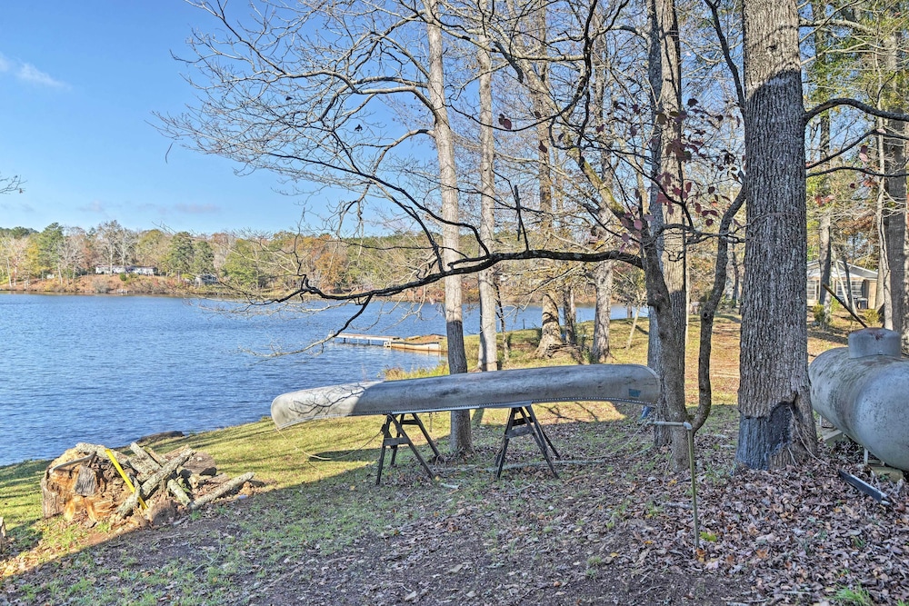 Lakefront Delta Cottage w/ Views, Canoe Dock! - Property Image 8