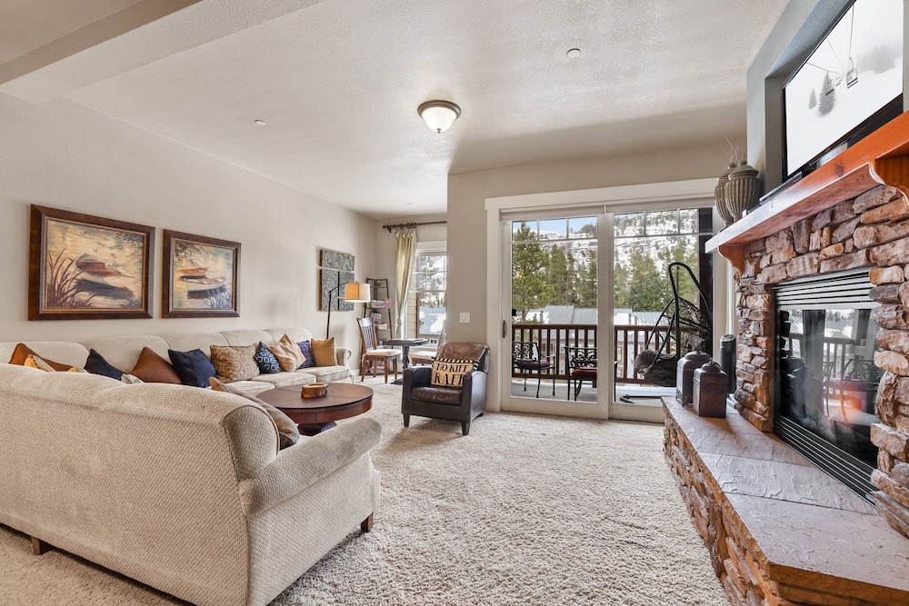 Spacious Elegance-Kirkwood-Timber Ridge 3 Bedroom 3 Residence
