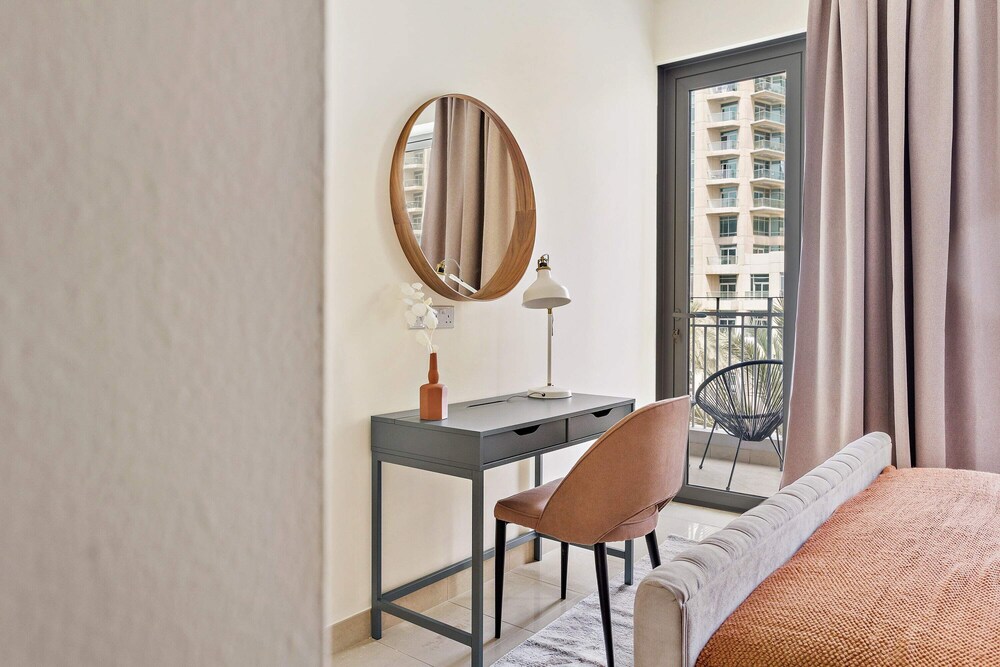 Silkhaus Work From Home Friendly Downtown