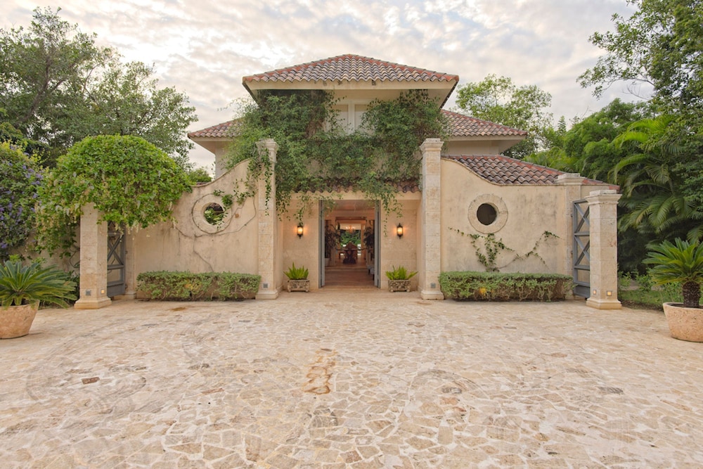 Tortuga A2 - Charming Villa in Exclusive Beach and Golf Resort