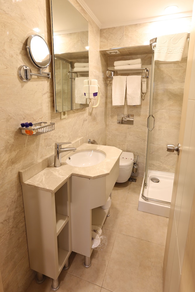 Alpinn Otel İstanbul - Özel Sınıf - Image 32