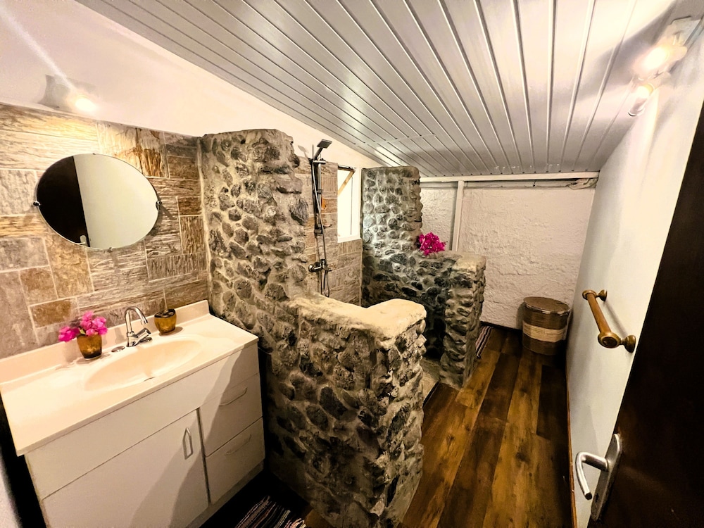 Tahiti - The Cozy Corner