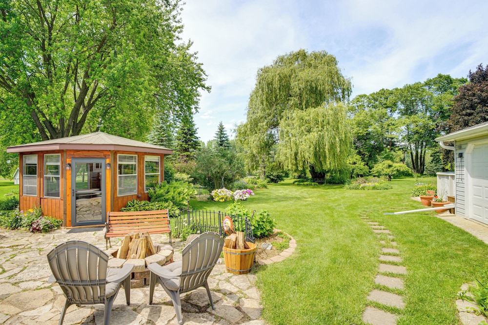 7 Mi to Eldorado Marsh: Family Home w/ Pool