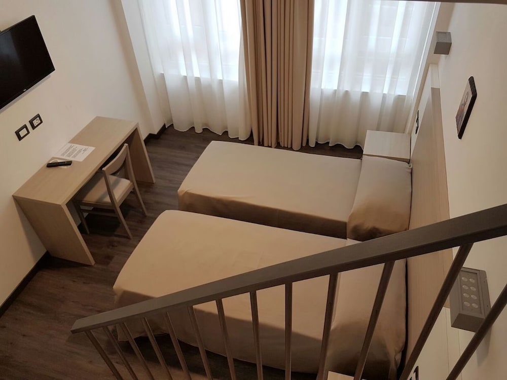 Vatican Area - Hotel Holiday Rooms
