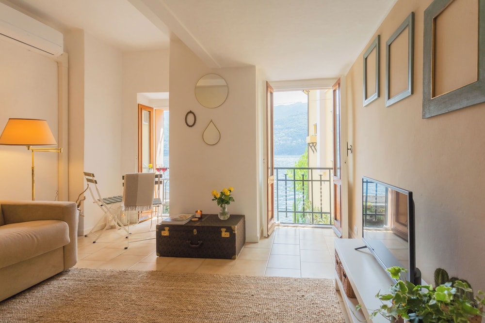 Il Porticciolo by Rent all Como
