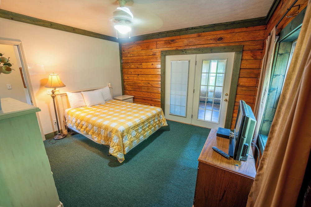 Fishtale Lodge