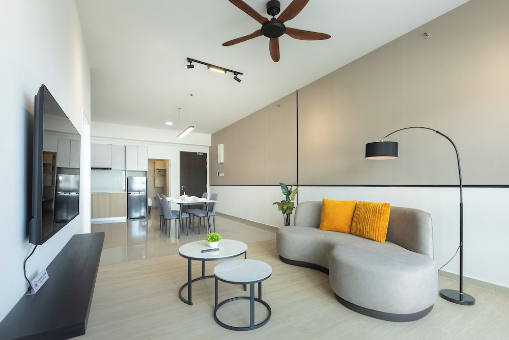 Sunshine Residence Suites