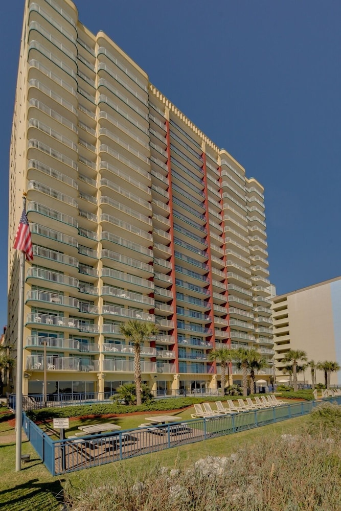GRAND ATLANTIC RESORT 601 - 3 Bedroom Condo by RedAwning