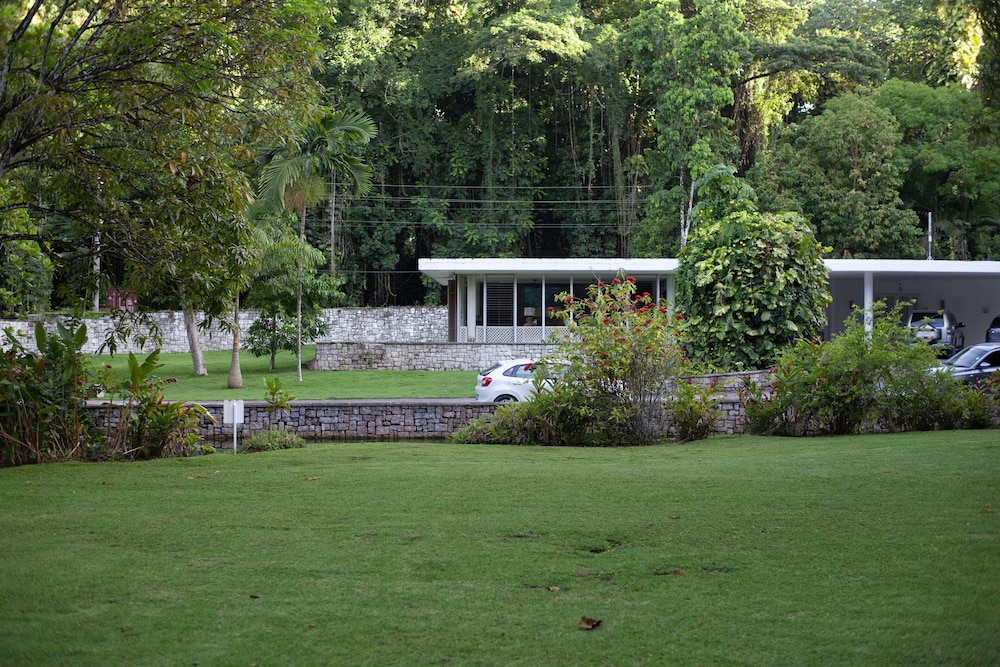 Hotel Frenchman's Cove Resort - Image 1