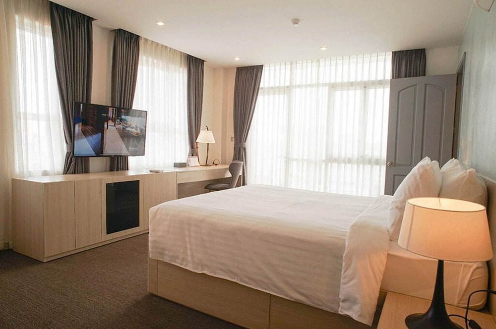 Punjab Continental Hotel