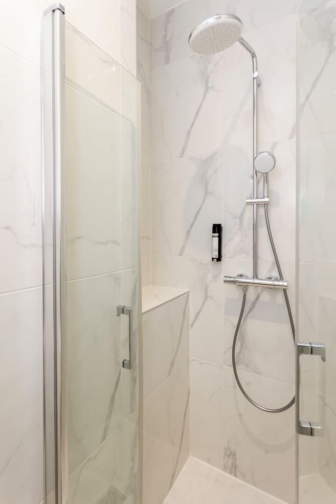 Reva Suites