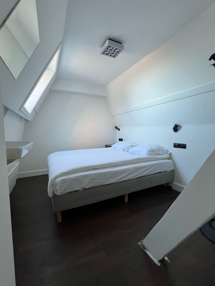 Amigo Hotel - Hostel