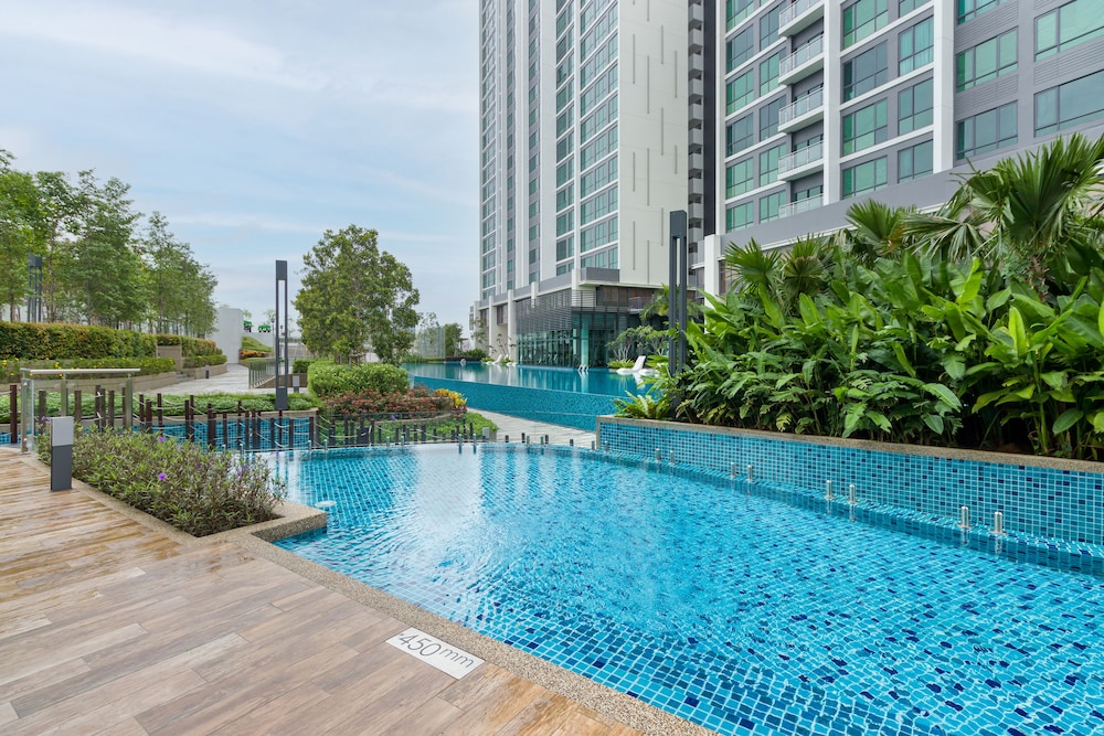 Greenfield Residence at Bandar Sunway photo 2