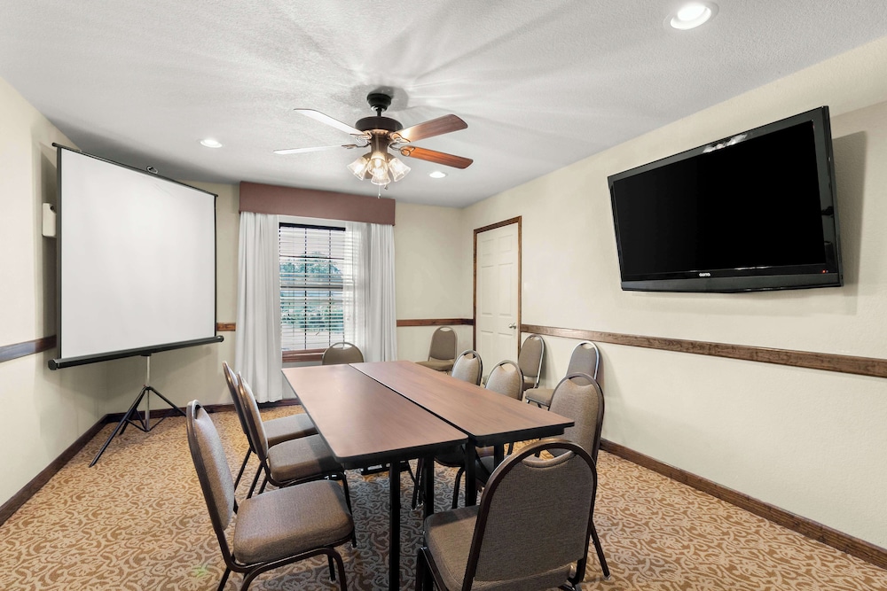 Best Western George West Executive Inn