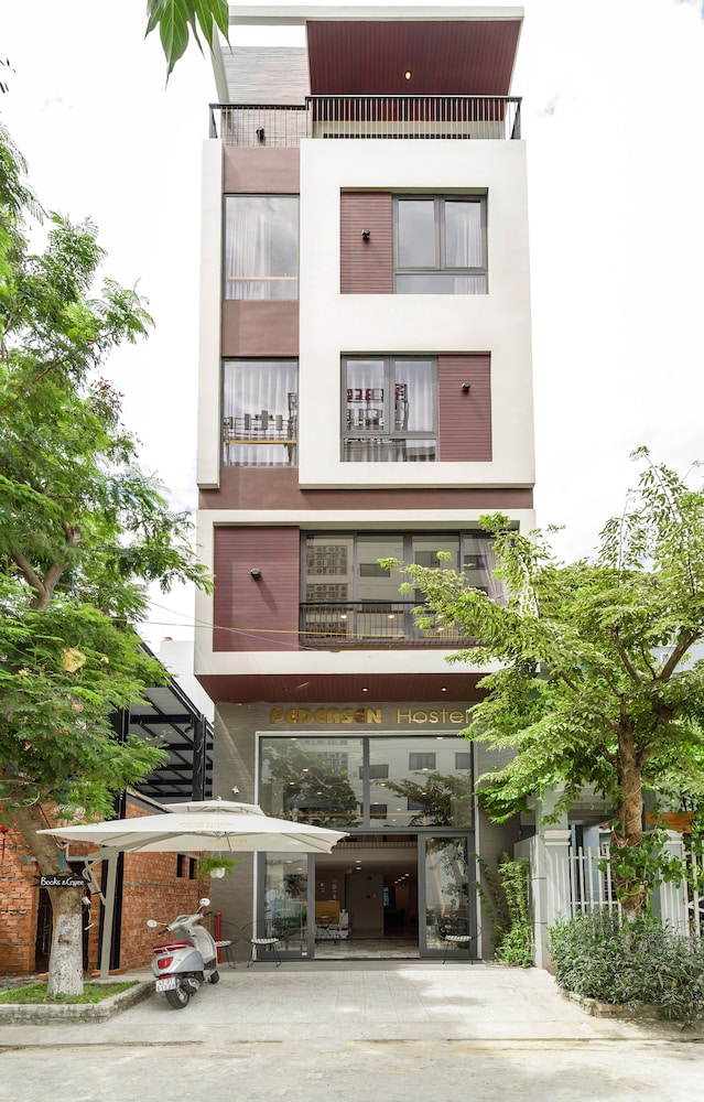 Pedersen Hostel
