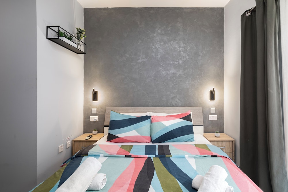 Modern Ensuite Rooms Near Balluta Bay photo 4