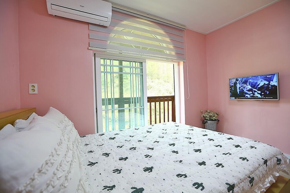 Haena Pension