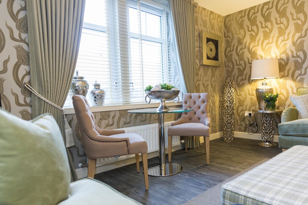 Charming Home Near Aberdeen City