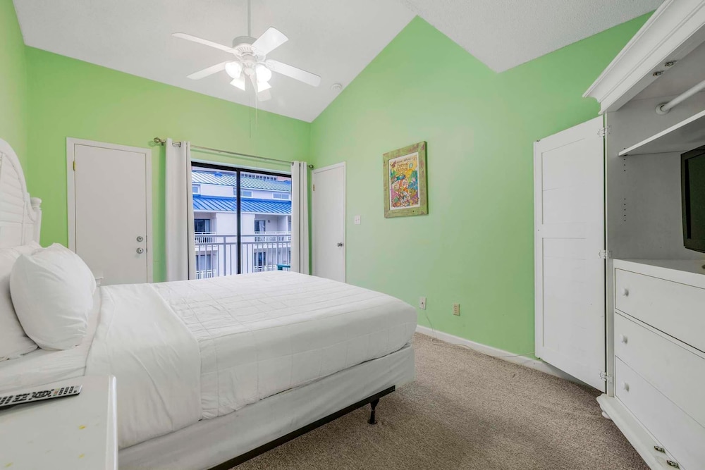 Sugar Beach 328