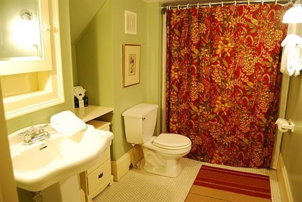 Columbus Vacations - Rothschild-Pound House Inn - Property Image 30